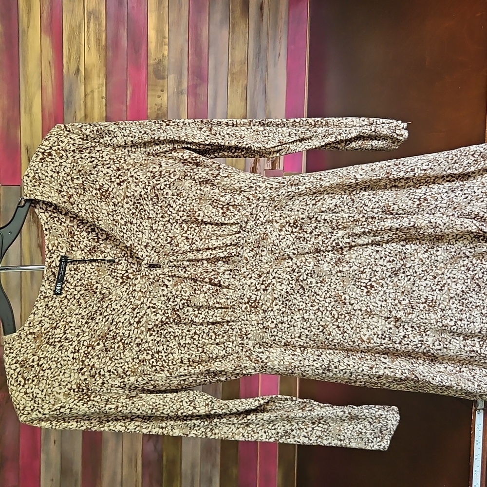 NWOT Zara Beige Floral Long Sleeve Tunic